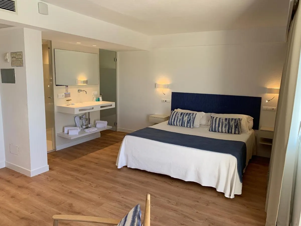 **** Hotel Blau Punta Reina Junior Suites Porto Cristo Spain